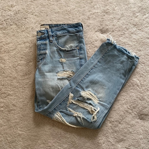 Garage Distressed Boyfriend Jeans - Picture 6 of 6